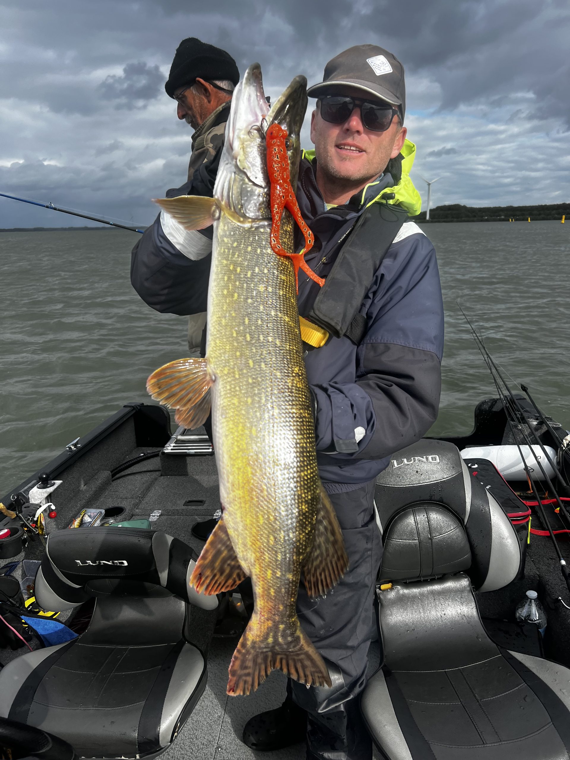 Brochet capturé aux Pays-Bas avec un leurre Baik lors d’un voyage de pêche aux carnassiers