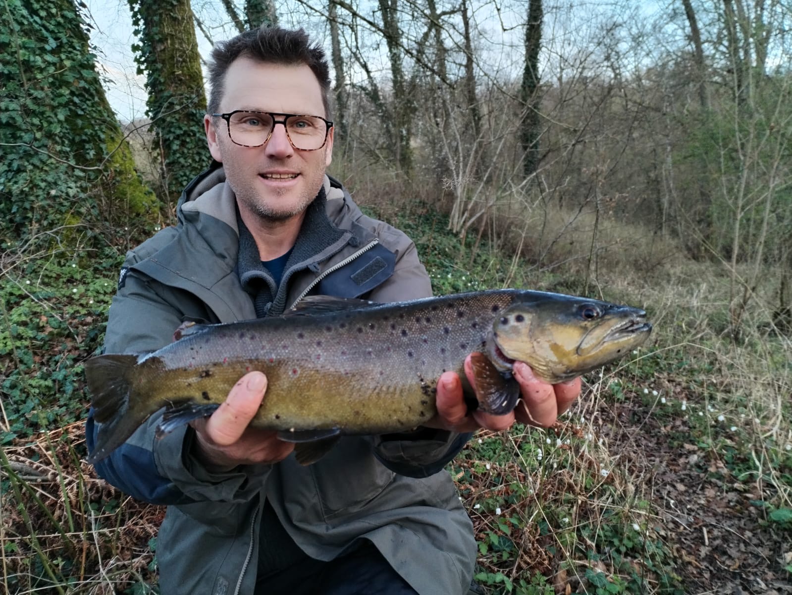 belle truite fario sauvage capturée lors de l’ouverture de la pêche de la truite 2026 en Haute-Marne